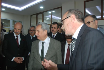 Sende de Bende de Anısı Var Fotoğraf Sergisi Akşehir Meslek Yüksekokulu'nda Gerçekleştirildi.